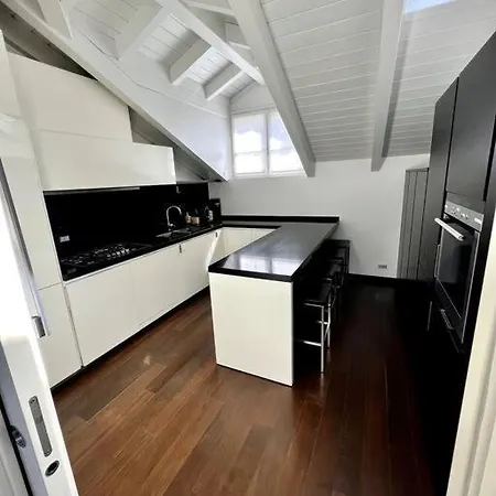 Casa Cambria شقة كومو
